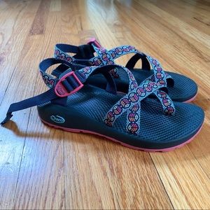 Chaco Z2 Classic Peace Blue women’s size 9